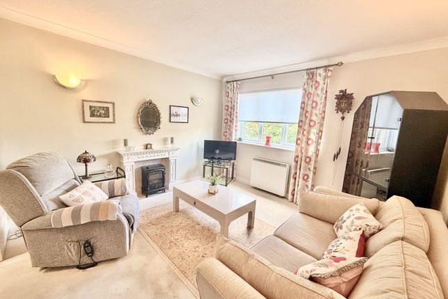 Flat 32, Ash Court, Knutsford photo 4