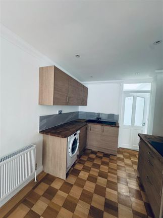 Kingsmead Heights, Sewardstone Road, Waltham Abbey photo 5
