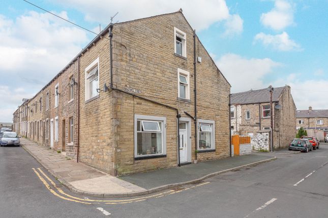 3 bed end terrace house for sale in Gisburn Street, Barnoldswick BB18