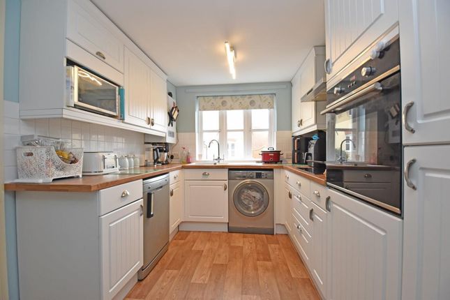 34, Highland Park, Cullompton photo 2
