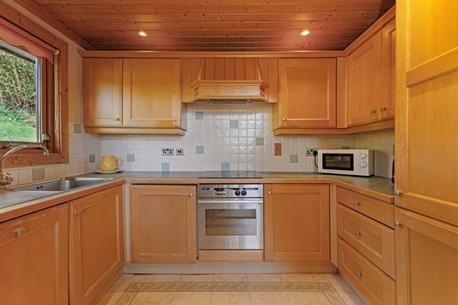 24 The Grove, Harleyford, Henley Road, Marlow photo 4