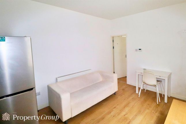 Room 2, 33, Walsgrave Road, Coventry photo 4