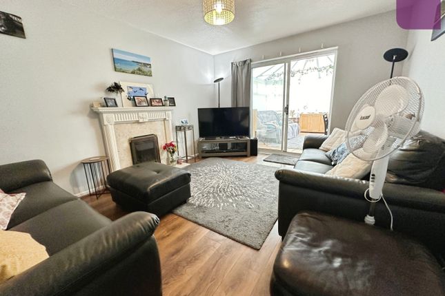 7, Blossom Avenue, Accrington photo 2