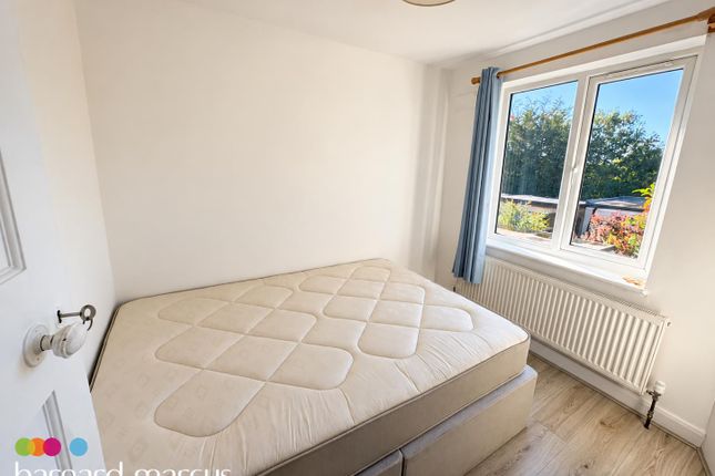 115, Uxbridge Road, FELTHAM photo 3