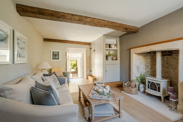 Court Cottage, Market Place, Chippenham photo 2