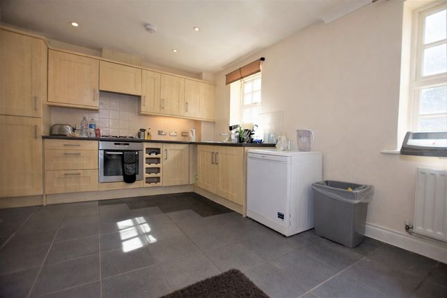 119, Albany Gardens, Colchester photo 5