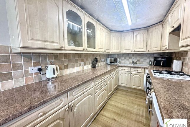 61 Charles Street, Rhymney photo 3