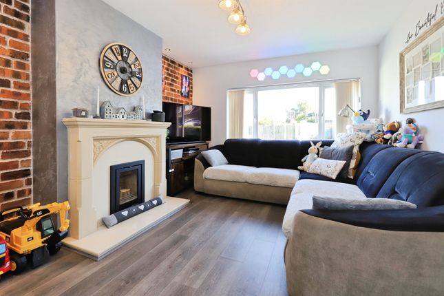 23, Holmcroft Road, Kidderminster photo 2