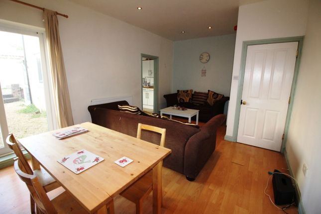 50, Cosmeston Street, Cardiff photo 2