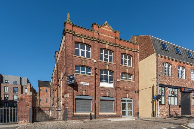 Office to let in Blandford Square, Newcastle Upon Tyne