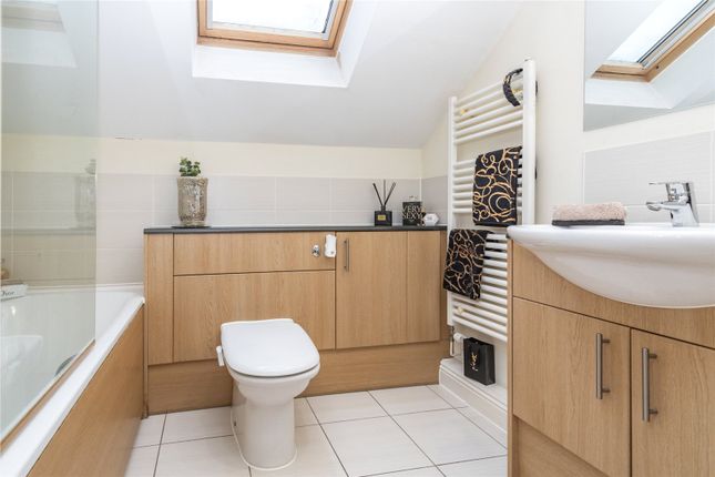 Flat for sale in Peel Court, Reading Road, Pangbourne