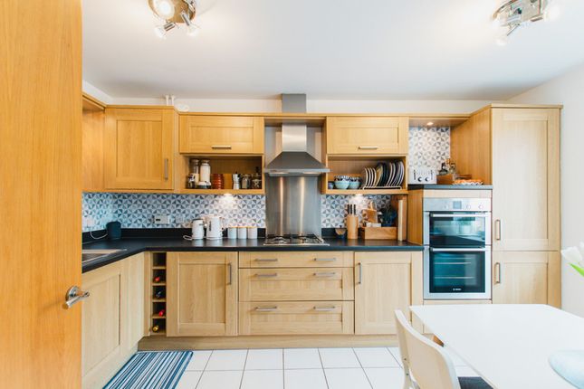 40 Thyme Close, Banbury photo 3