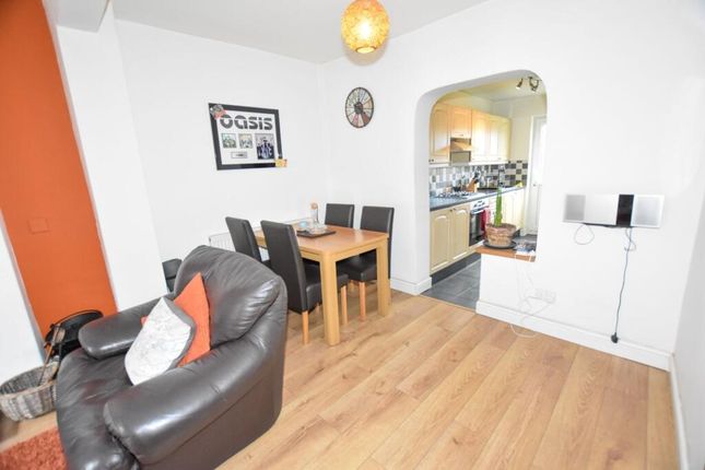 13, Edge Grove, Chester photo 3
