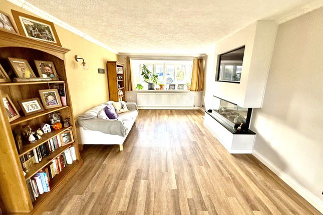 9, Auckland Way, Hartlepool photo 3