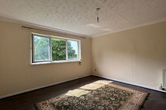 Flat 5, Cardiff photo 3