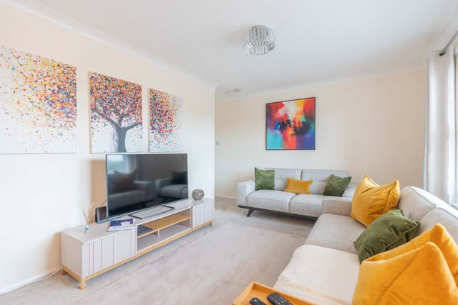 42 Academy Terrace, Bellshill photo 4