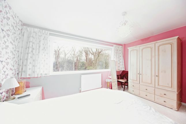 Terraced house for sale in Vauxhall Gardens, South Croydon, Surrey