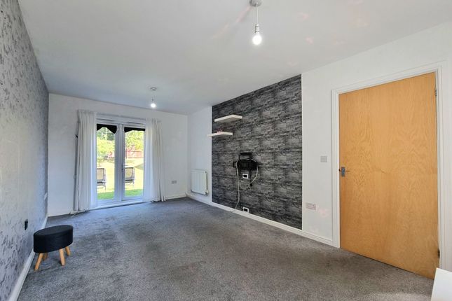 54 Maes Y Cadno, Bridgend photo 2