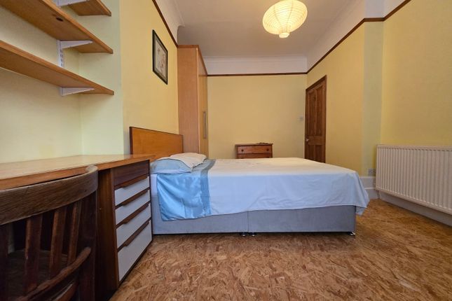 33 A Nelson Road, Nelson Road, London photo 3