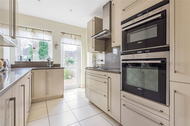 141, Sussex Way, Barnet photo 4