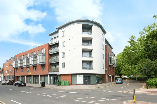 Flat for sale in Broomfield Road, Chelmsford