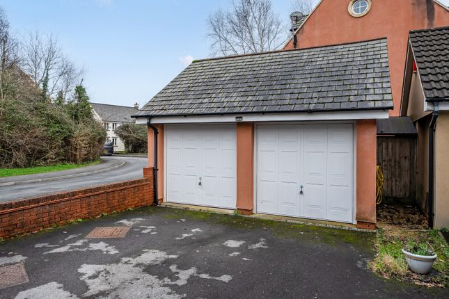 47, Theynes Croft, Bristol photo 2