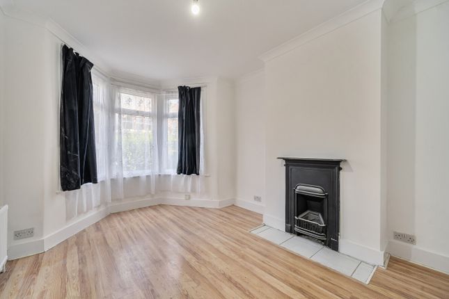 88, Hitcham Road, London photo 2