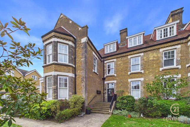 Martin Drive, DARTFORD photo 3