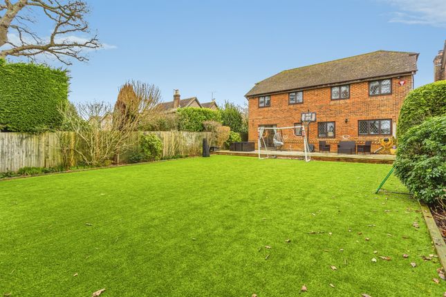 Woodstock, Snowdrop Lane, Haywards Heath photo 2