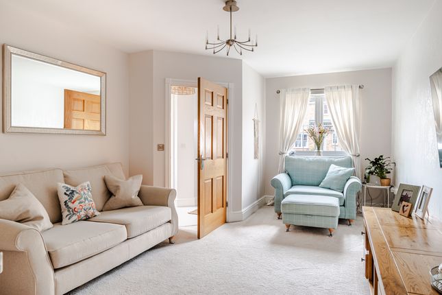 28, Ash Way, Selby photo 2
