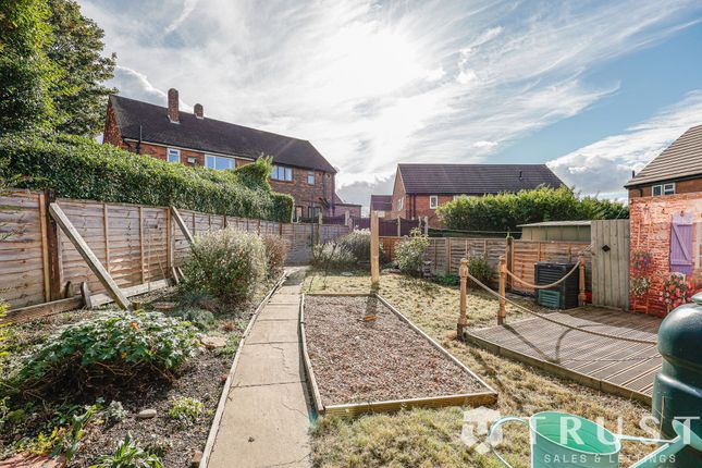 8 Princess Avenue, Dewsbury photo 4