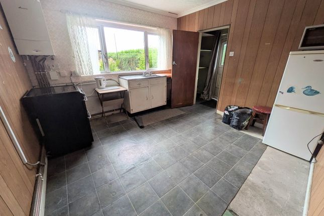 67, Margaret Street, Ammanford photo 4