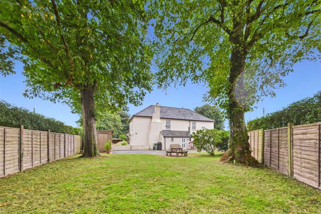 Garden To House