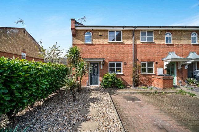 Thumbnail End terrace house for sale in Jackson Close, London
