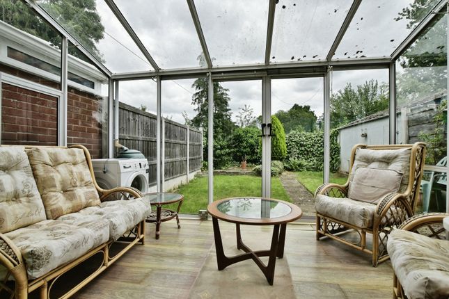 72, Grange Avenue, Cheshire photo 4