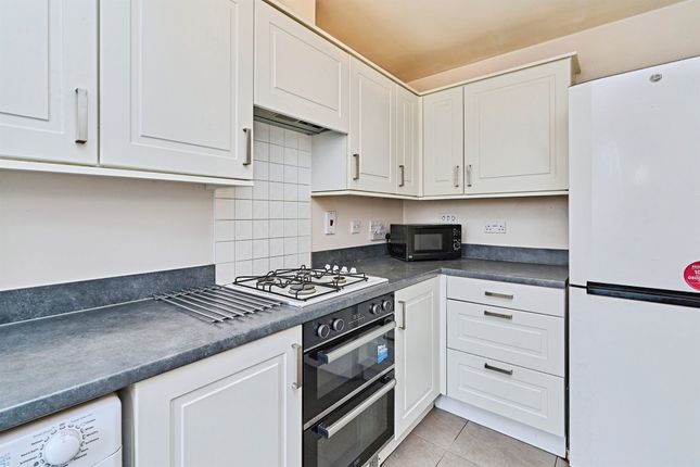 22, Pitchwood Close, Wednesbury photo 3