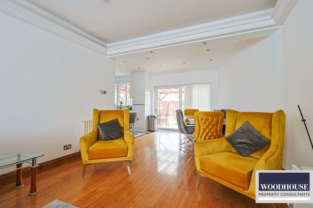55, Lodge Crescent, Waltham Cross photo 4