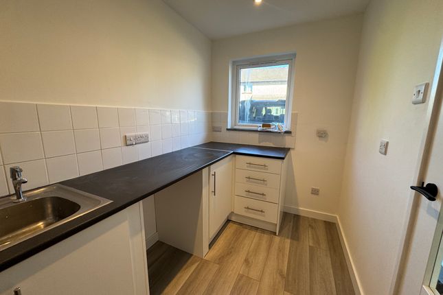 8, Tremaine Close, Heamoor photo 5