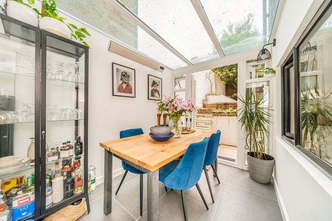 93A, Harwood Road, London photo 4