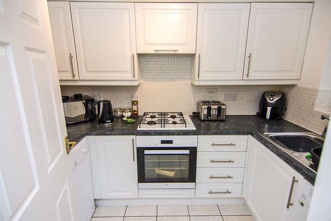 4, Chichester Close, Rugeley photo 3