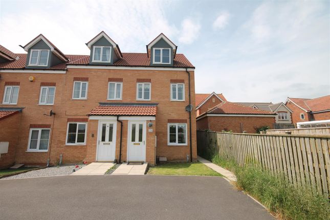 Thumbnail Town house to rent in Shapwick Place, Ingleby Barwick, Stockton-On-Tees