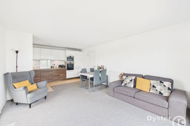 20 Monarch Court, Stanmore photo 2