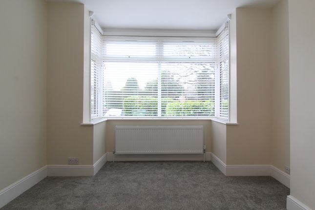 198 Botley Road, Burridge, Southampton photo 4