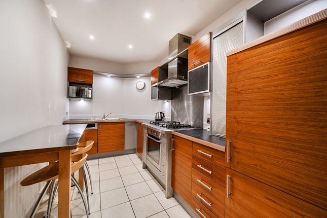 28 Grand Regency Heights,, Burleigh Road, Berkshire photo 3