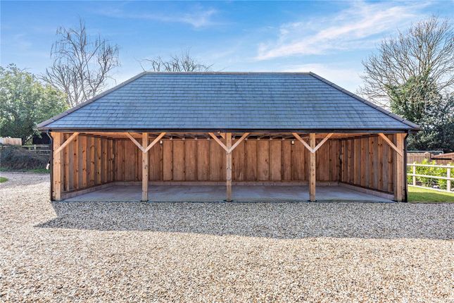 Primrose Cottage, Woodlands Court,, Ram Alley, Thatcham photo 3