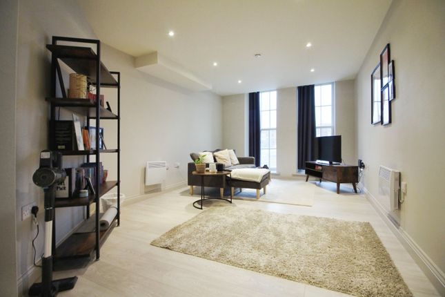 1-bed flat on Flat 14, Centenary House, North Street, Leeds, £150,000