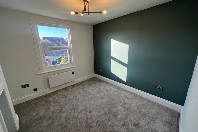 18A, St. Johns Road, Southall photo 2