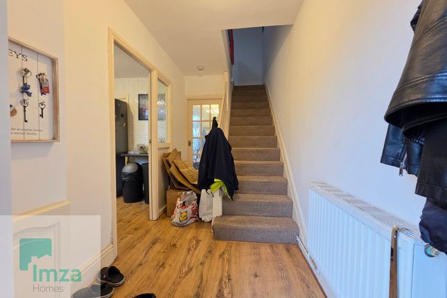 16 Hollow Croft, Liverpool photo 3
