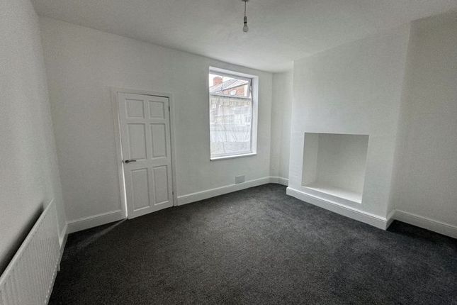 End terrace house to rent in Seaford Road, Salford