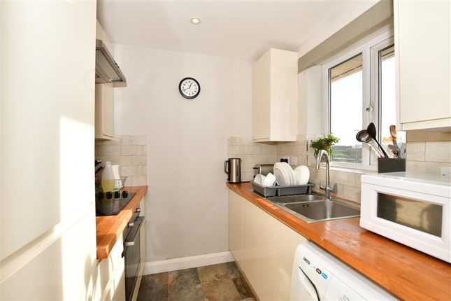Flat for sale in Thant Close, London